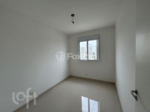 Image 7 - 917834