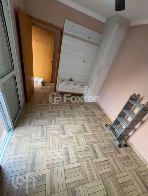 Image 7 - 917933