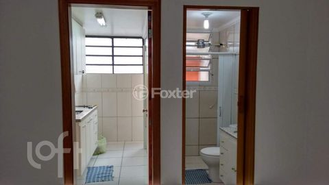 Image 8 - 917946