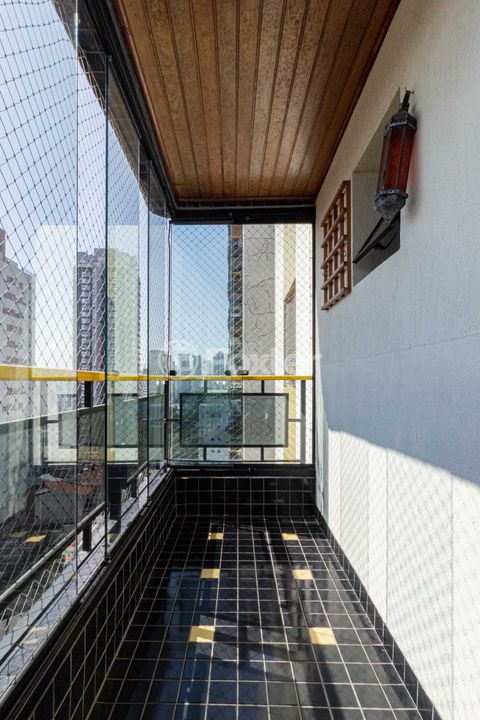Image 4 - 917962