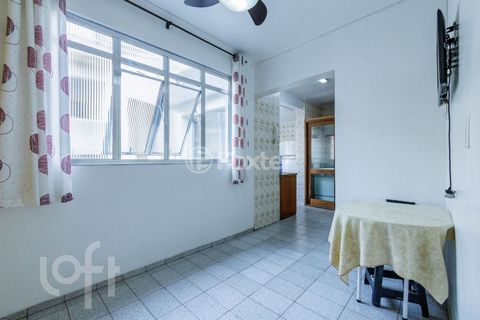Image 11 - 917986