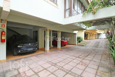 Image 7 - 917991