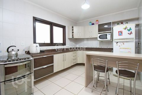Image 17 - 917991