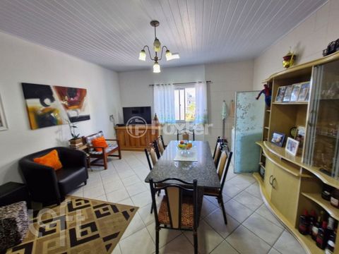 Image 3 - 918001