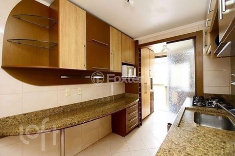 Image 4 - 918009