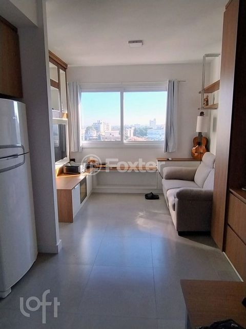 Image 6 - 918033