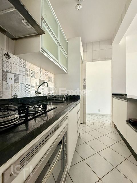 Image 4 - 918041
