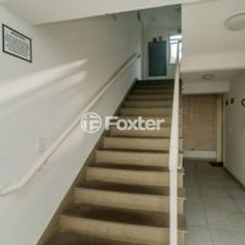 Image 1 - 918043