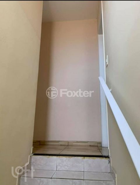 Image 8 - 918050