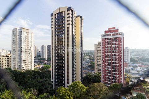 Image 16 - 918051