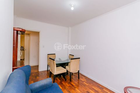 Image 4 - 918054