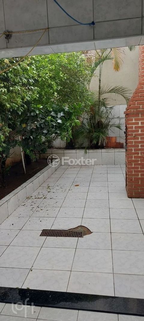 Image 16 - 918059