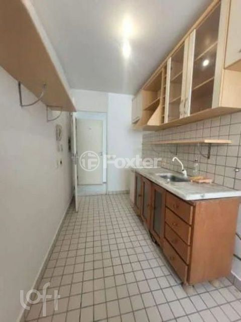 Image 7 - 918063