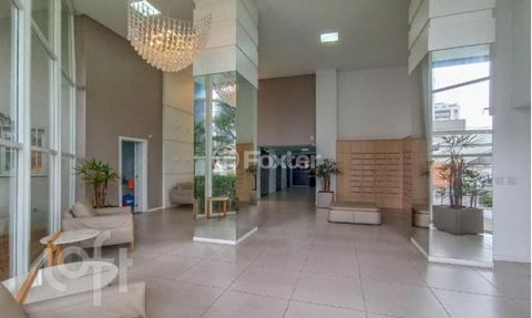 Image 10 - 918107