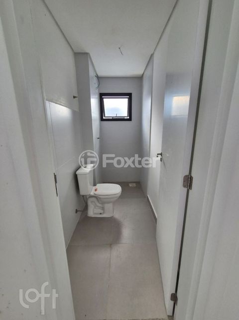 Image 10 - 918117
