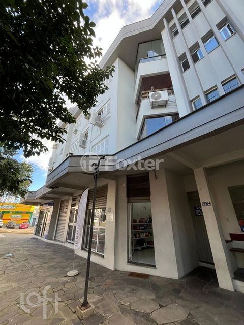 Image 7 - 918129