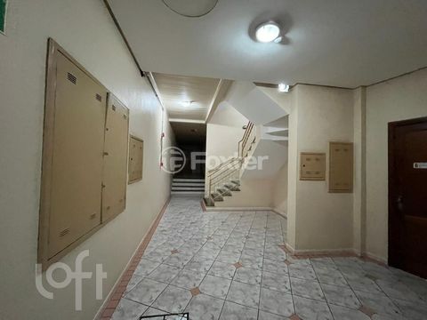 Image 10 - 918129