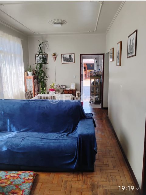 Image 1 - 918155