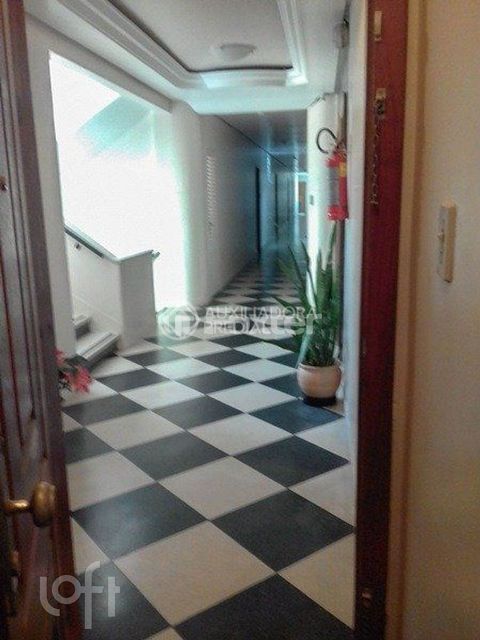 Image 5 - 918221