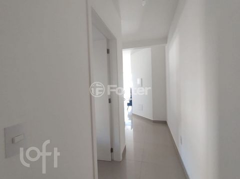 Image 11 - 918223