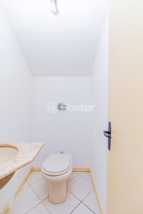 Image 7 - 918225