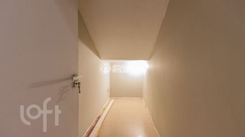 Image 12 - 918227