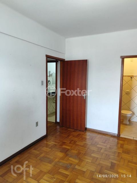 Image 3 - 918268