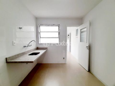 Image 3 - 918275