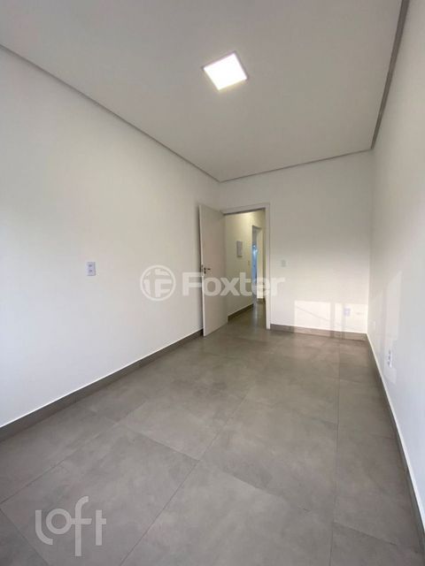 Image 6 - 918316