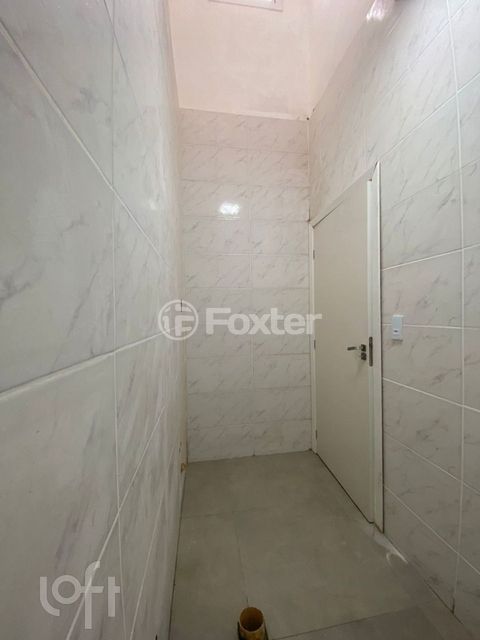 Image 10 - 918316
