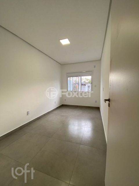 Image 5 - 918316