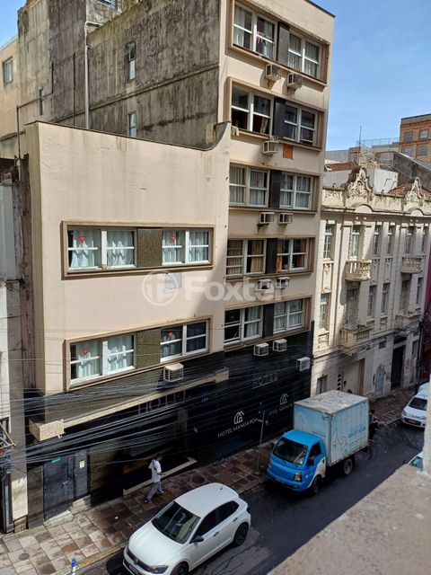 Image 9 - 918324