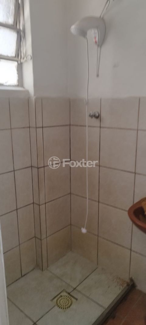 Image 5 - 918324