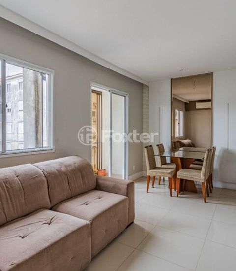 Image 1 - 918327