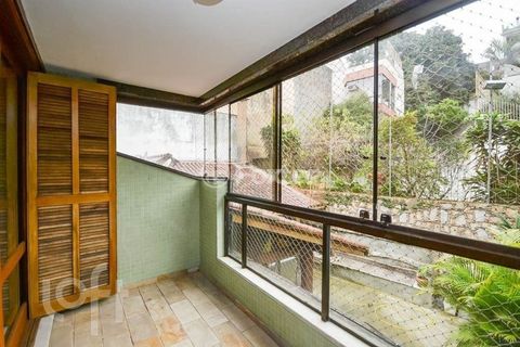 Image 4 - 918333