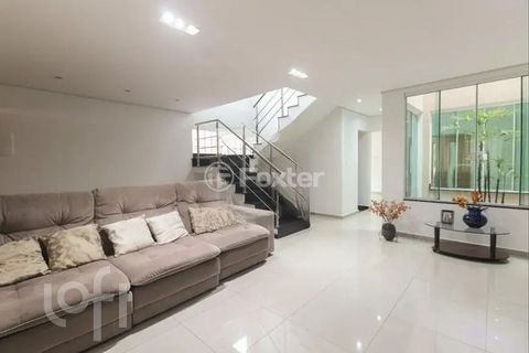 Image 1 - 918358
