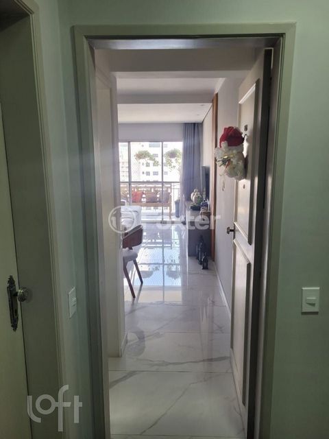 Image 4 - 918374