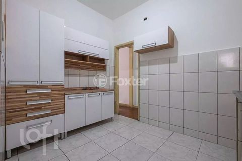 Image 4 - 918375