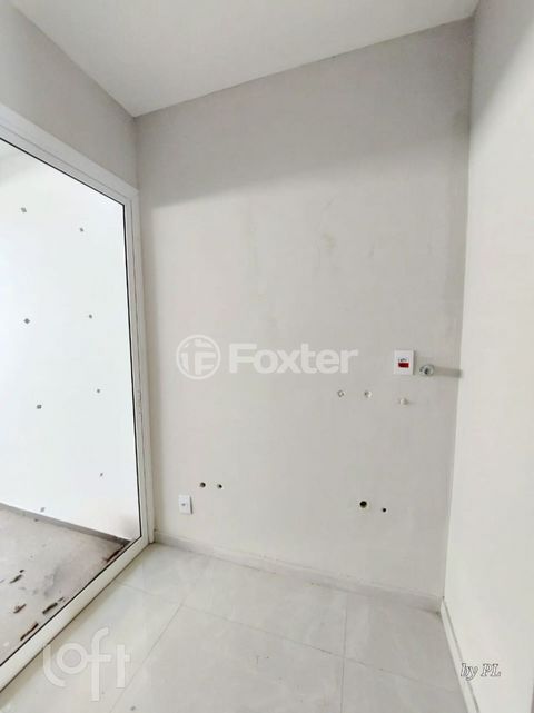 Image 5 - 918377