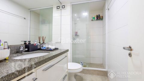 Image 19 - 918394
