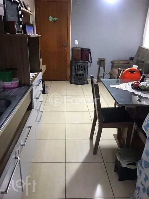 Image 7 - 918421