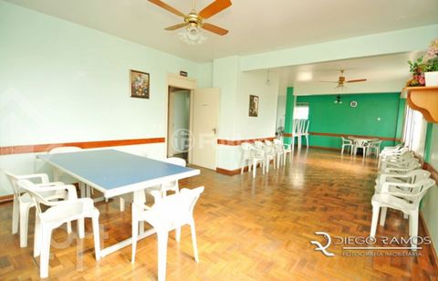 Image 7 - 918426