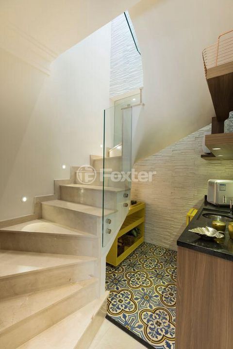 Image 7 - 918427