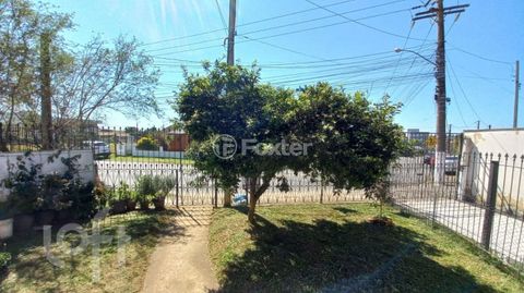 Image 19 - 918431