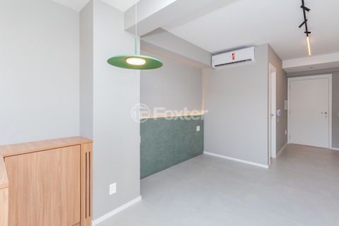 Image 4 - 918474