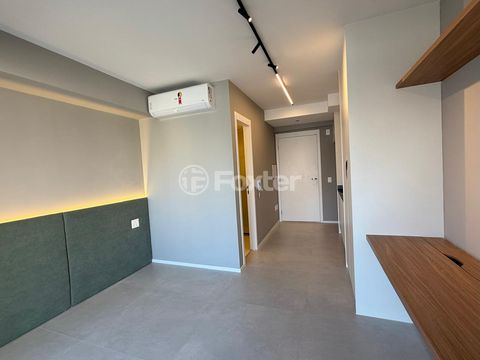 Image 4 - 918474