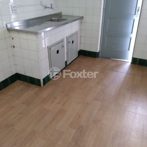 Image 3 - 918496