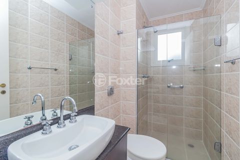 Image 19 - 918501