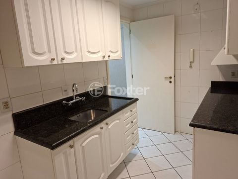 Image 12 - 918501