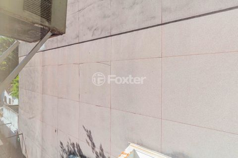 Image 18 - 918516